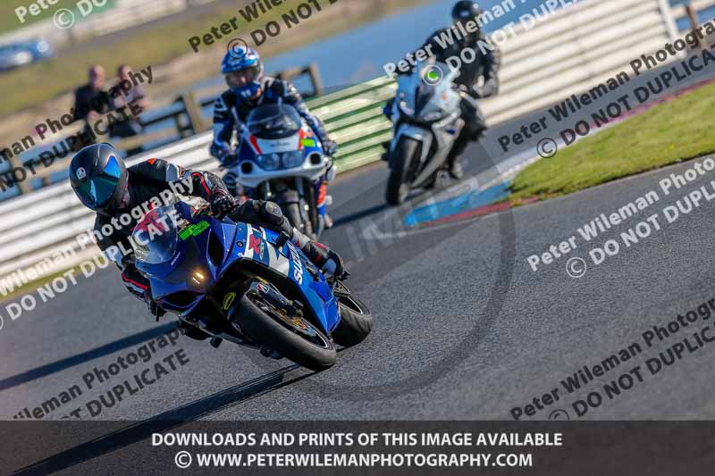 PJM Wedding Photography;enduro digital images;event digital images;eventdigitalimages;mallory park;mallory park photographs;mallory park trackday;mallory park trackday photographs;no limits trackdays;peter wileman photography;racing digital images;trackday digital images;trackday photos